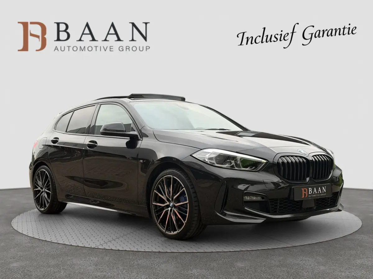 118i Executive M-Sport |Pano|Harman-Kardon|HUD|Camera|M-Stoelen|NAP