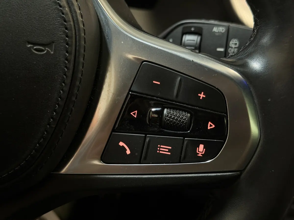 118i Executive M-Sport |Pano|Harman-Kardon|HUD|Camera|M-Stoelen|NAP
