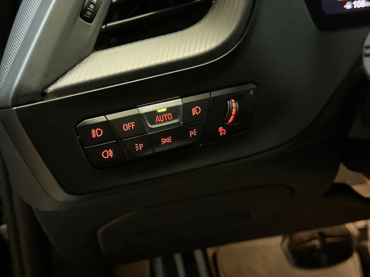 118i Executive M-Sport |Pano|Harman-Kardon|HUD|Camera|M-Stoelen|NAP