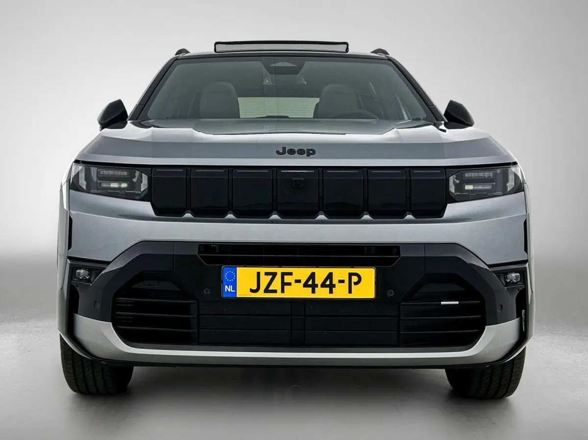1.2 145pk e-Hybrid Firs Edition Automaat | Schuif-/Kanteldak | Elektrisch Verstelb. Bestuurdersstoel | 360 Camera | Navigatie | Adaptieve Cruise Control | Elektrische Klep |