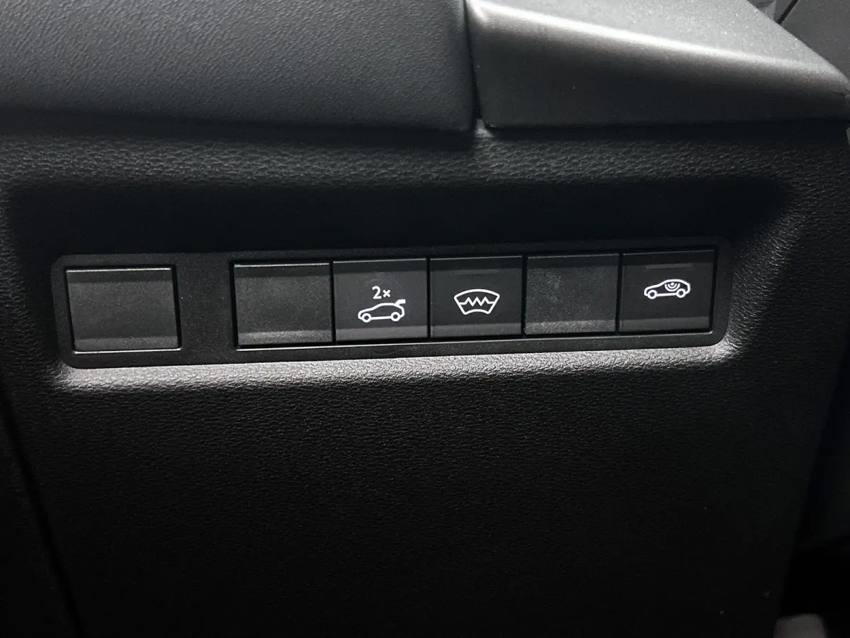 1.2 145pk e-Hybrid Firs Edition Automaat | Schuif-/Kanteldak | Elektrisch Verstelb. Bestuurdersstoel | 360 Camera | Navigatie | Adaptieve Cruise Control | Elektrische Klep |