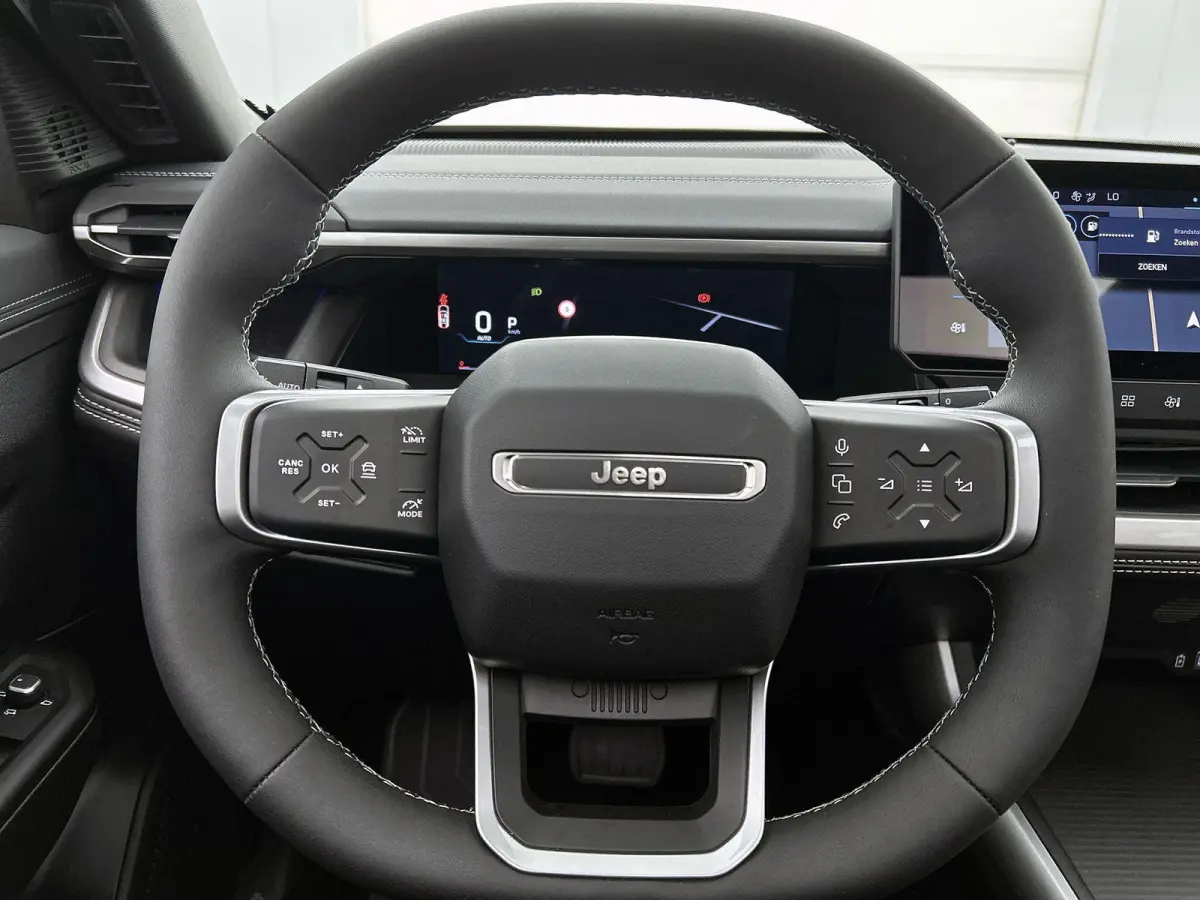 1.2 145pk e-Hybrid Firs Edition Automaat | Schuif-/Kanteldak | Elektrisch Verstelb. Bestuurdersstoel | 360 Camera | Navigatie | Adaptieve Cruise Control | Elektrische Klep |