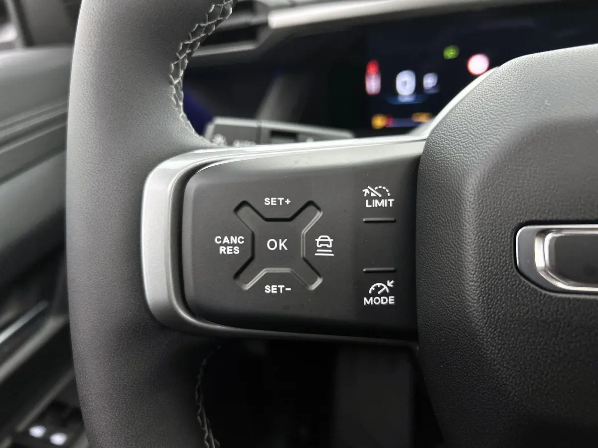 1.2 145pk e-Hybrid Firs Edition Automaat | Schuif-/Kanteldak | Elektrisch Verstelb. Bestuurdersstoel | 360 Camera | Navigatie | Adaptieve Cruise Control | Elektrische Klep |
