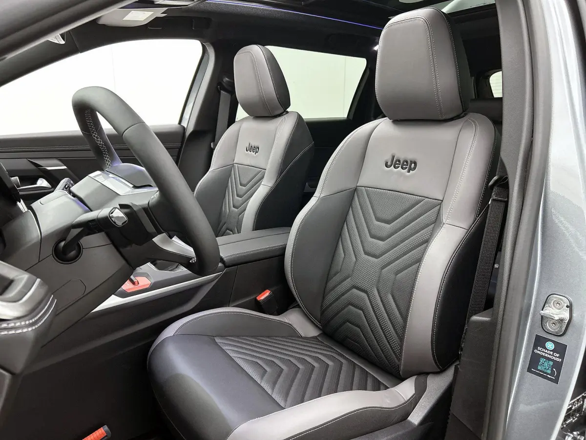 1.2 145pk e-Hybrid Firs Edition Automaat | Schuif-/Kanteldak | Elektrisch Verstelb. Bestuurdersstoel | 360 Camera | Navigatie | Adaptieve Cruise Control | Elektrische Klep |