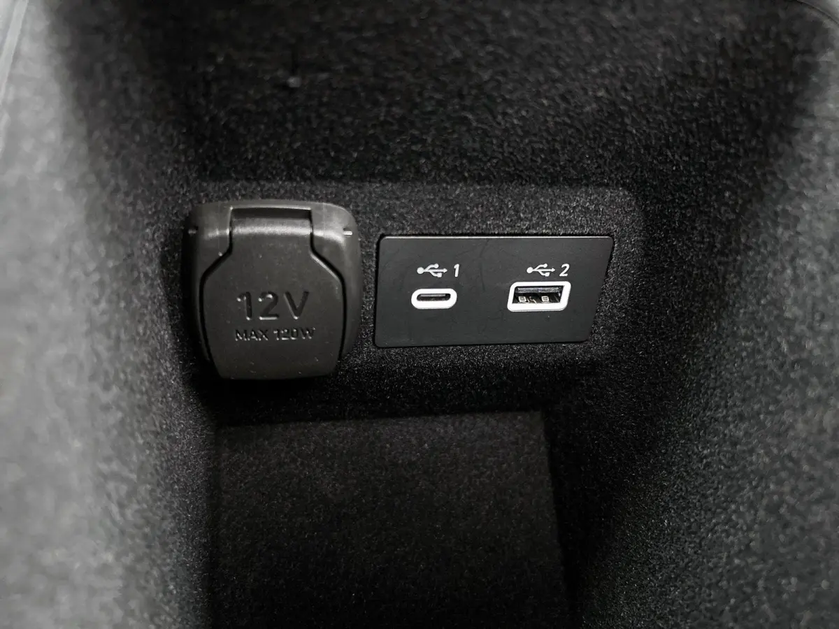 1.5 263pk Automaat | Elektrische Achterklep | Schuif- / Kanteldak | Camera | Elektrisch Bedienbare Bestuurdersstoel | Keyless Entry/Start | Apple Carplay/Android Auto |