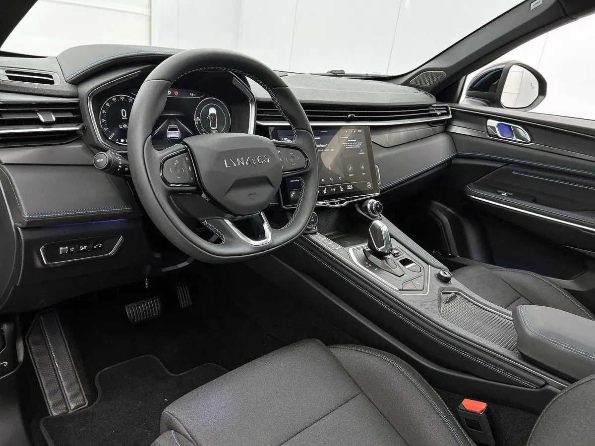 1.5 263pk Automaat | Elektrische Achterklep | Schuif- / Kanteldak | Camera | Elektrisch Bedienbare Bestuurdersstoel | Keyless Entry/Start | Apple Carplay/Android Auto |