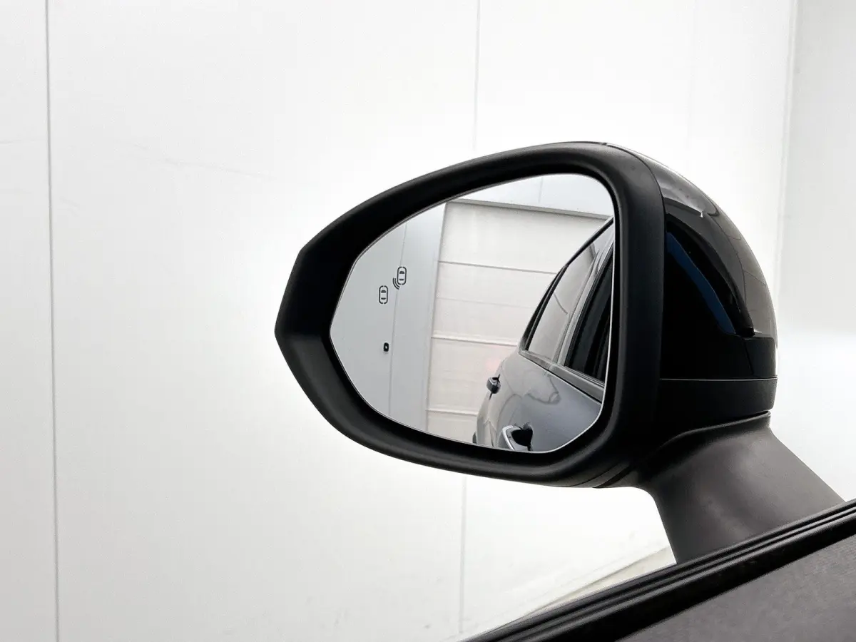 1.5 263pk Automaat | Elektrische Achterklep | Schuif- / Kanteldak | Camera | Elektrisch Bedienbare Bestuurdersstoel | Keyless Entry/Start | Apple Carplay/Android Auto |