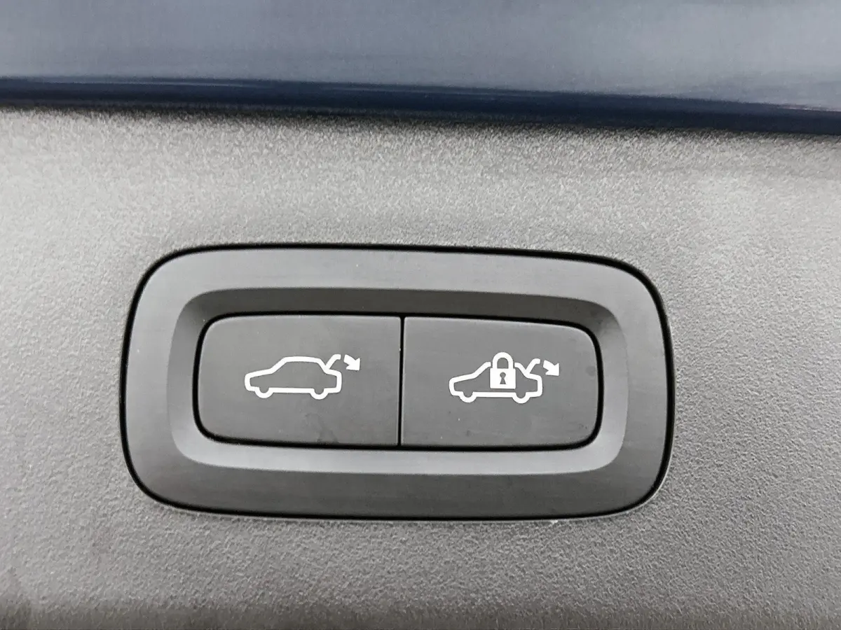 1.5 263pk Automaat | Elektrische Achterklep | Schuif- / Kanteldak | Camera | Elektrisch Bedienbare Bestuurdersstoel | Keyless Entry/Start | Apple Carplay/Android Auto |