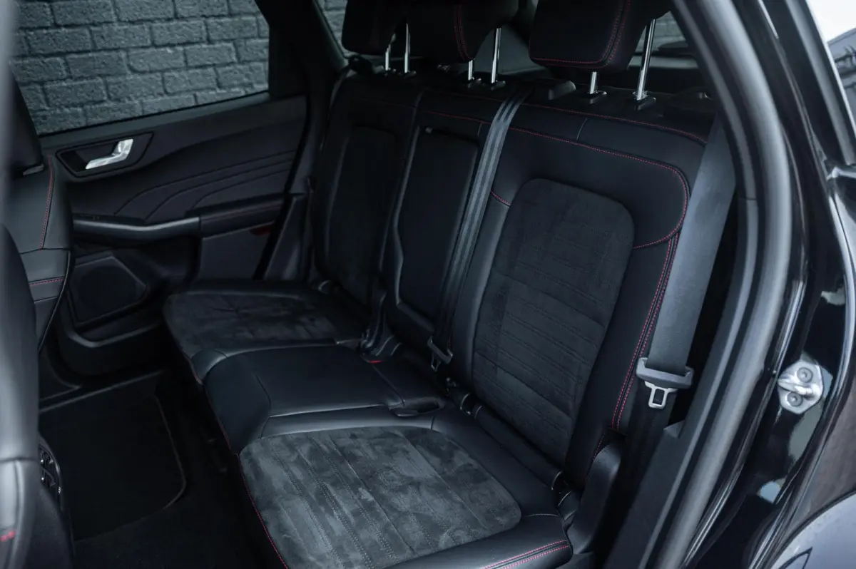 2.5 PHEV ST-Line X PANO TREKHAAK ADAPTIVE CRUISE HEAD UP CAMERA STUURVERWARMING B&O