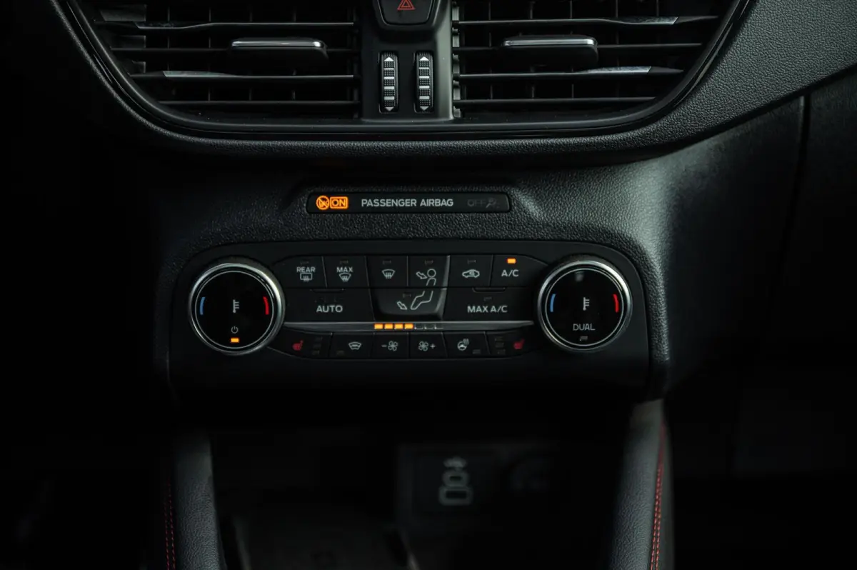 2.5 PHEV ST-Line X PANO TREKHAAK ADAPTIVE CRUISE HEAD UP CAMERA STUURVERWARMING B&O