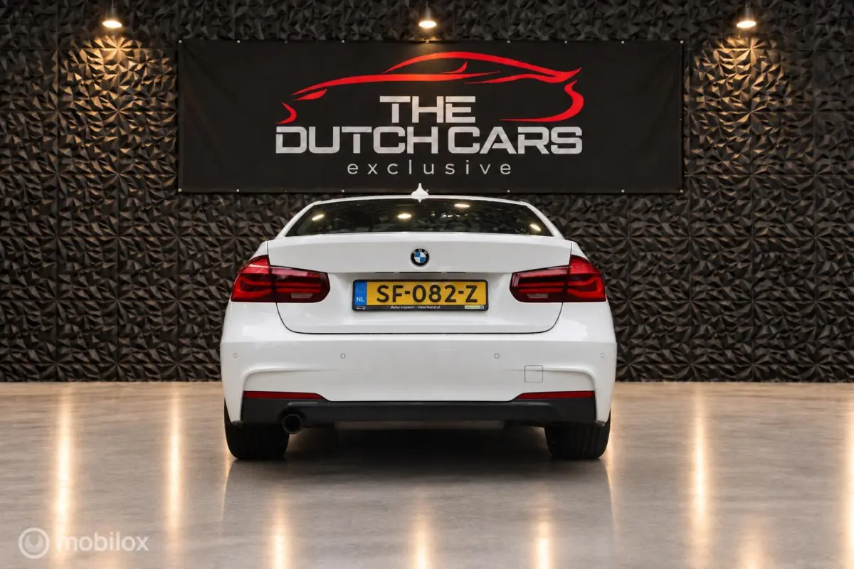 318i Edition M Sport Shadow High Executive