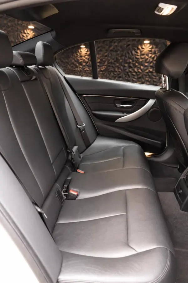 318i Edition M Sport Shadow High Executive