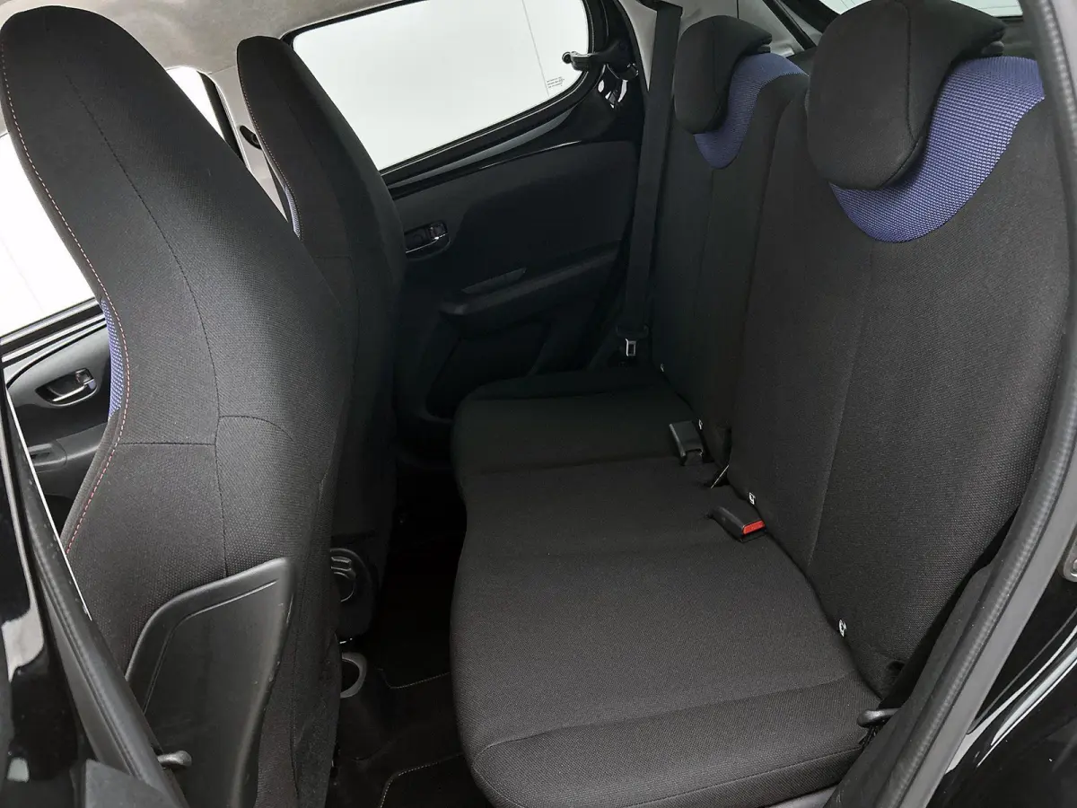 1.0 72pk JCC+ | LAGE KM | Apple Carplay/Android Auto | Climate Control | Begrenzer | 15"LMV | Camera |