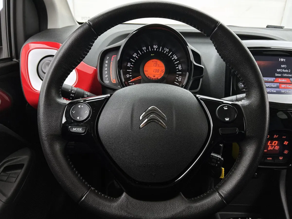 1.0 72pk JCC+ | LAGE KM | Apple Carplay/Android Auto | Climate Control | Begrenzer | 15"LMV | Camera |