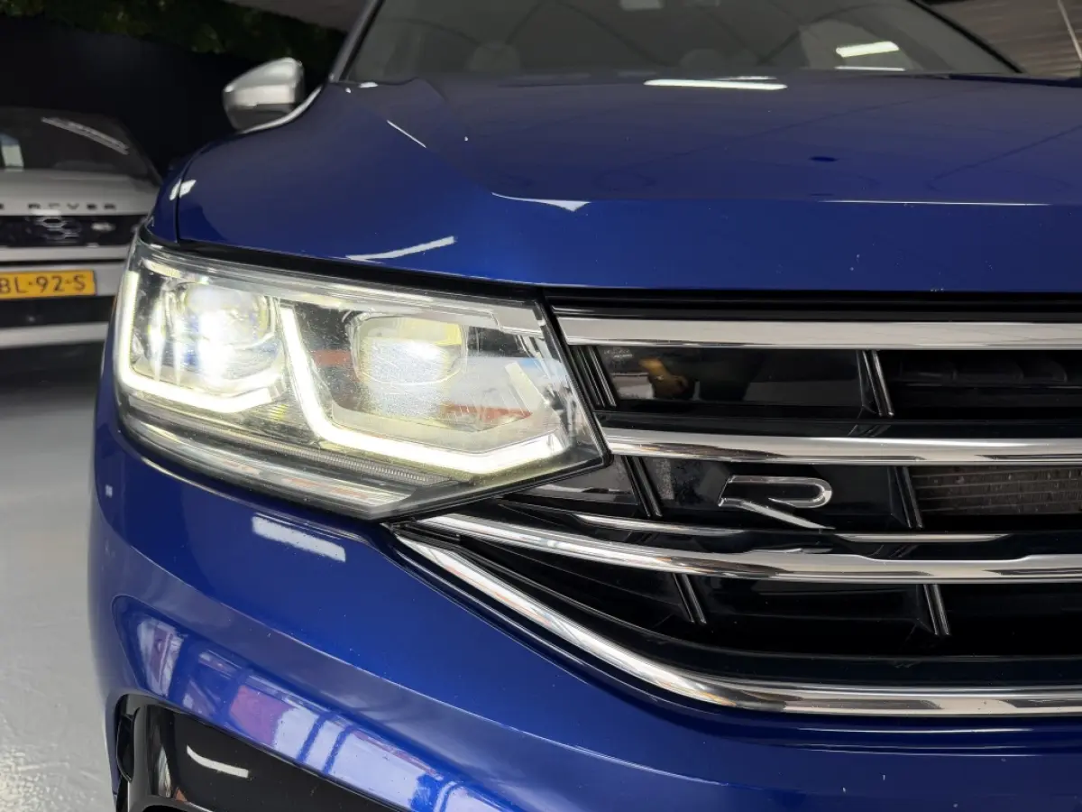 R 2.0 TSI 4Motion PANO HUD ACC 320PK