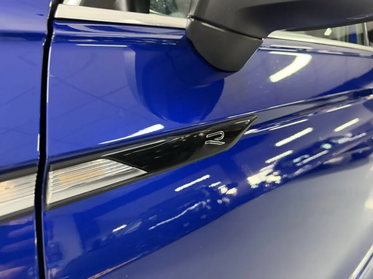 R 2.0 TSI 4Motion PANO HUD ACC 320PK