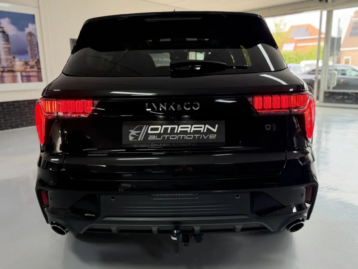 1.5 Plug-in Hybrid 261PK BLACK EDITION 360 CAM