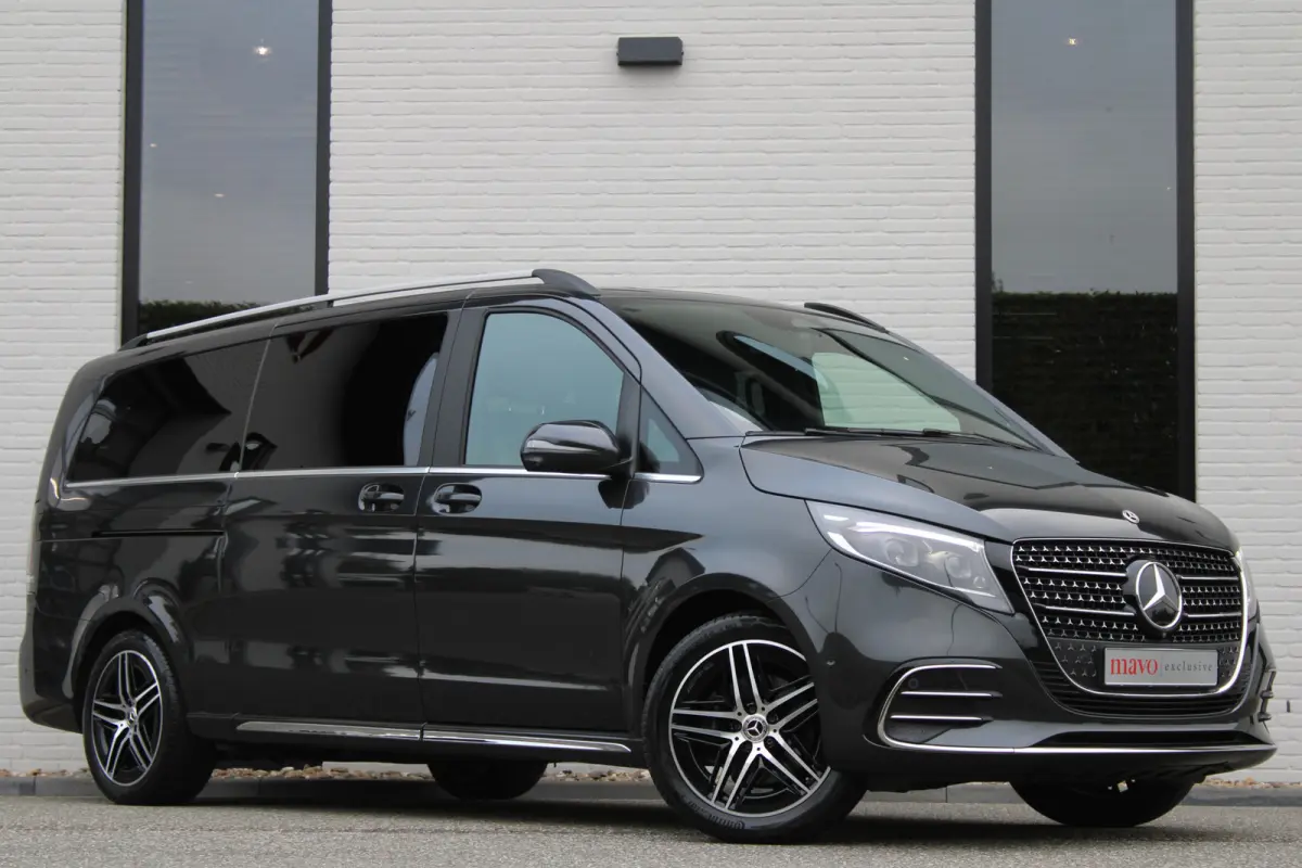 300d / XXL / AMG / DC / 4-Matic / Luchtvering / Elec Stoel / Burmester / NIEUWSTAAT