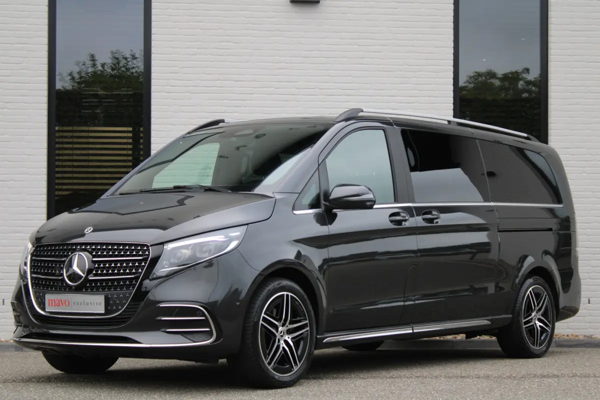 300d / XXL / AMG / DC / 4-Matic / Luchtvering / Elec Stoel / Burmester / NIEUWSTAAT