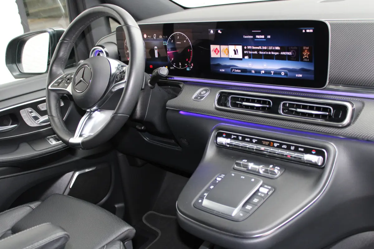 300d / XXL / AMG / DC / 4-Matic / Luchtvering / Elec Stoel / Burmester / NIEUWSTAAT