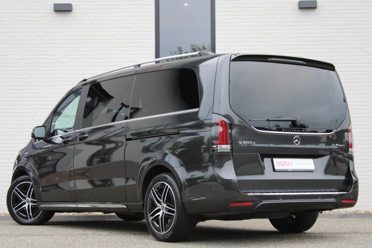 300d / XXL / AMG / DC / 4-Matic / Luchtvering / Elec Stoel / Burmester / NIEUWSTAAT