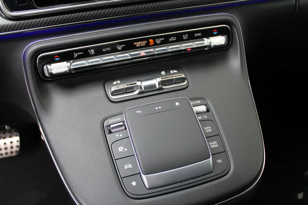 300d / XXL / AMG / DC / 4-Matic / Luchtvering / Elec Stoel / Burmester / NIEUWSTAAT
