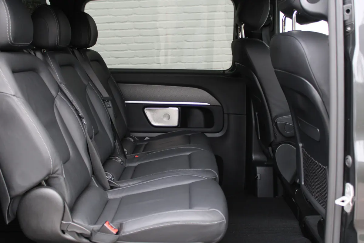 300d / XXL / AMG / DC / 4-Matic / Luchtvering / Elec Stoel / Burmester / NIEUWSTAAT