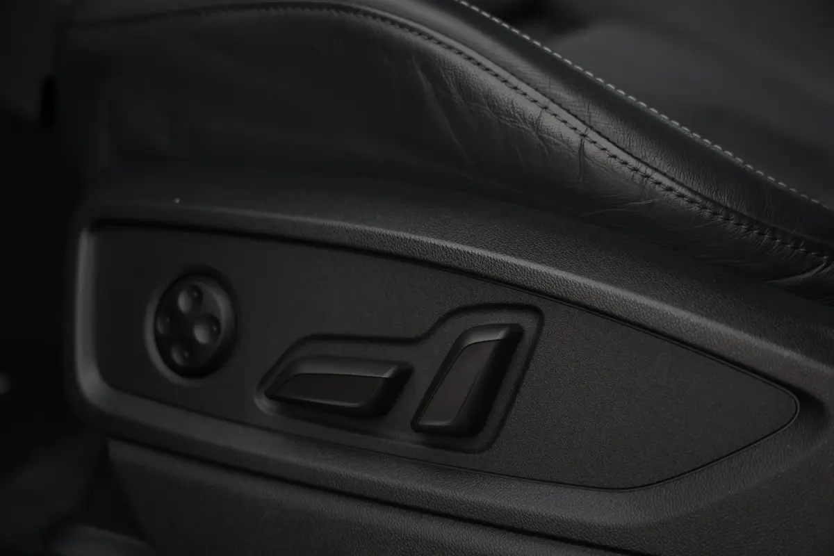 55 TFSI e Quattro 367pk S-Line Black Pano|Trekh|Carbon|Elek stoel|B&O