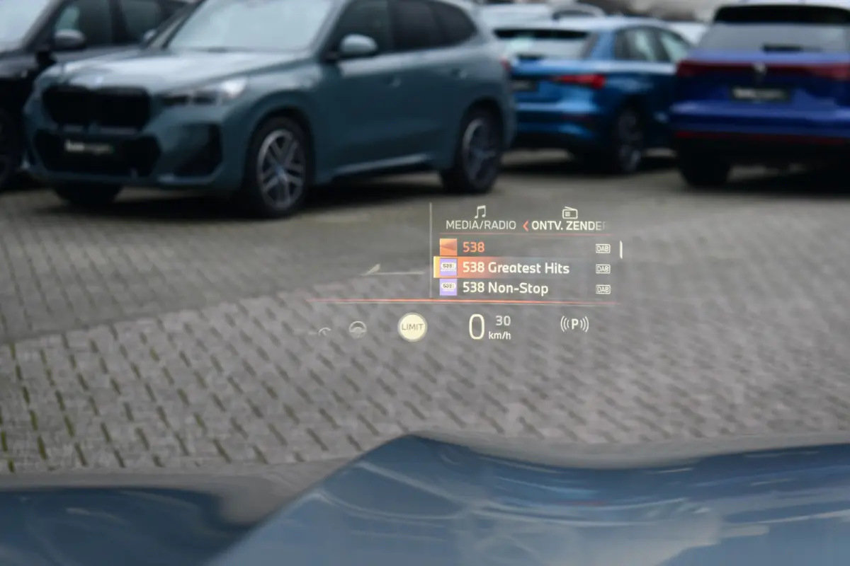 xDrive50e M-Sport Frozen-grey Pano Trekh Massage ACC 360 HUD 4WS Soft-close H/K