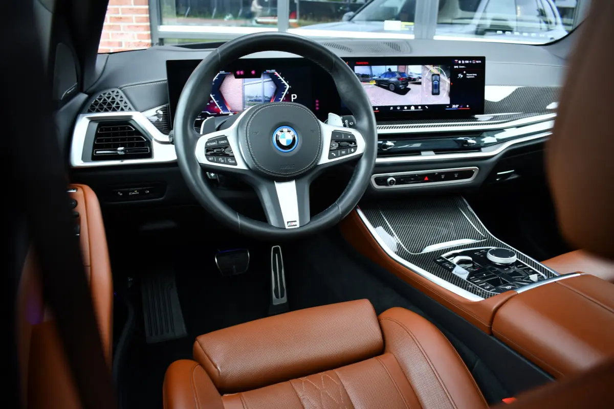 xDrive50e M-Sport Frozen-grey Pano Trekh Massage ACC 360 HUD 4WS Soft-close H/K