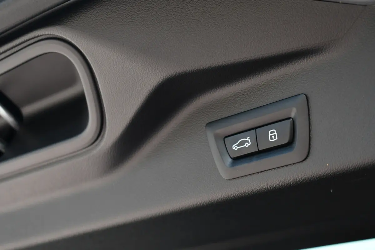 xDrive50e M-Sport Frozen-grey Pano Trekh Massage ACC 360 HUD 4WS Soft-close H/K