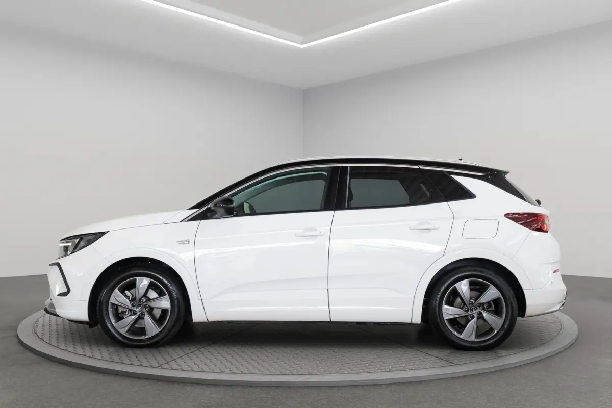 1.6 Turbo Plug-In Hybrid 4x4 Business Elegance | Trekhaak | Alcantara | Stoel & Stuurverwarming | Camera | Climate Controle | Navigatie | Apple Carplay & Android Auto |