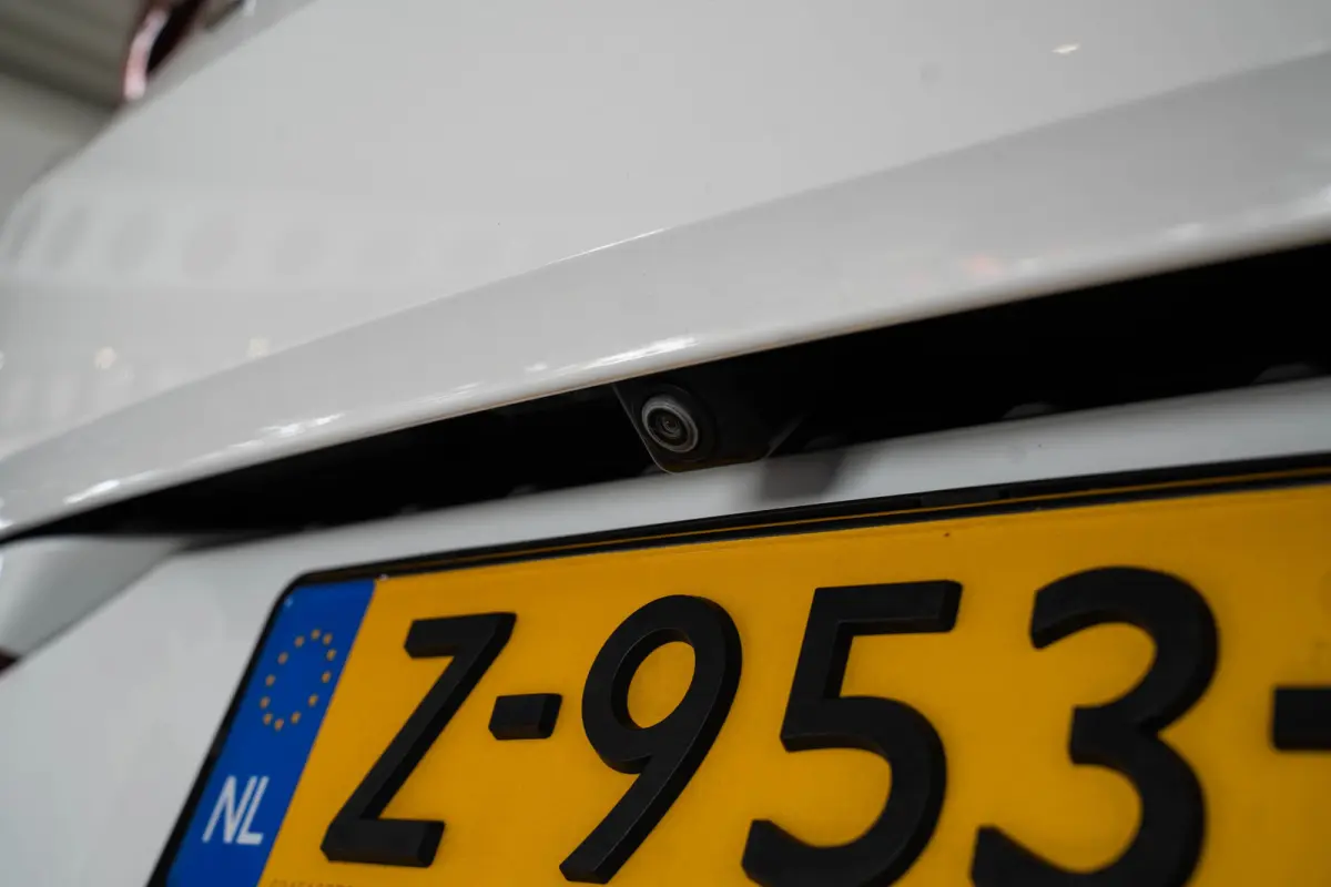 1.6 Turbo Plug-In Hybrid 4x4 Business Elegance | Trekhaak | Alcantara | Stoel & Stuurverwarming | Camera | Climate Controle | Navigatie | Apple Carplay & Android Auto |