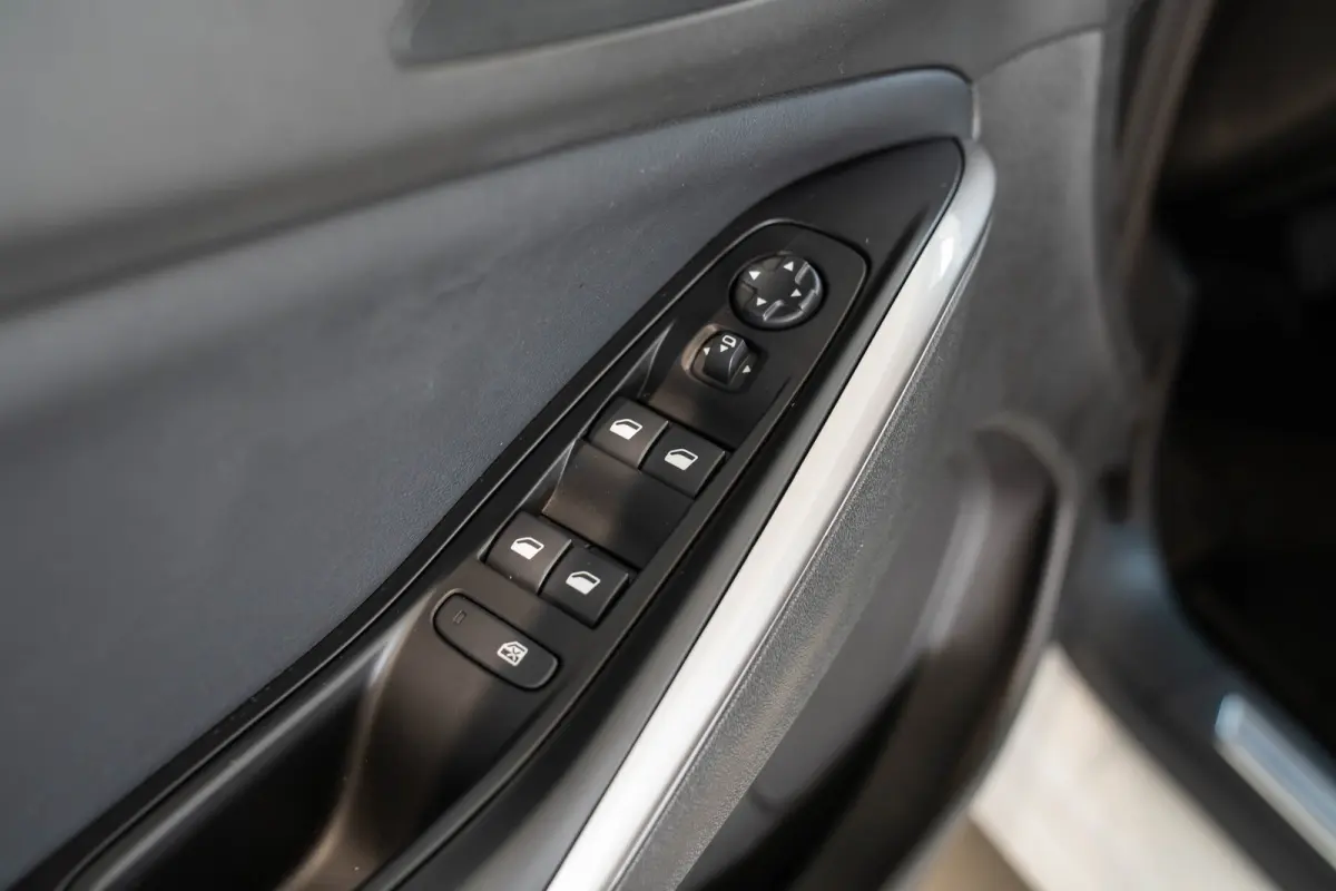 1.6 Turbo Plug-In Hybrid 4x4 Business Elegance | Trekhaak | Alcantara | Stoel & Stuurverwarming | Camera | Climate Controle | Navigatie | Apple Carplay & Android Auto |