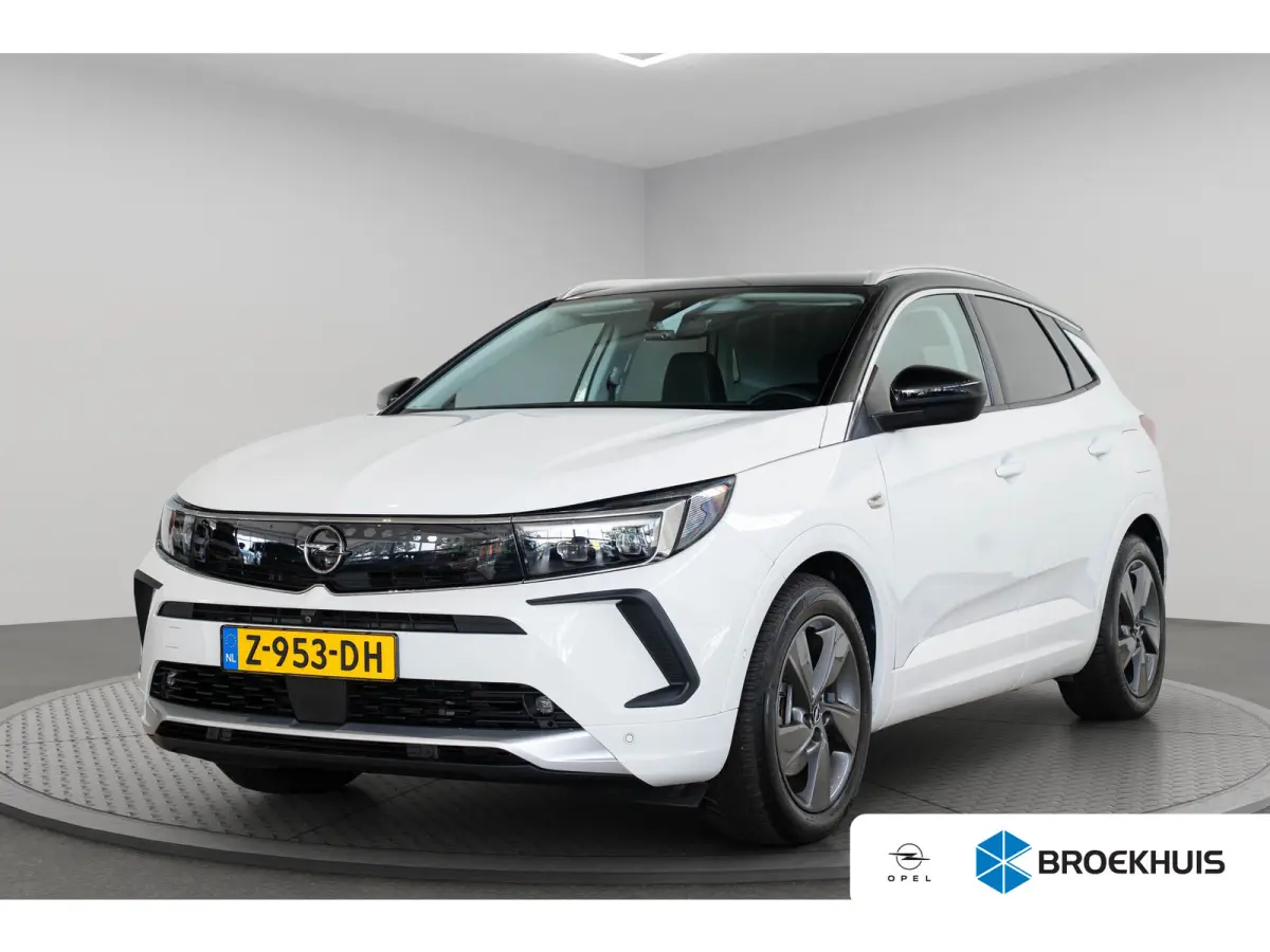 1.6 Turbo Plug-In Hybrid 4x4 Business Elegance | Trekhaak | Alcantara | Stoel & Stuurverwarming | Camera | Climate Controle | Navigatie | Apple Carplay & Android Auto |