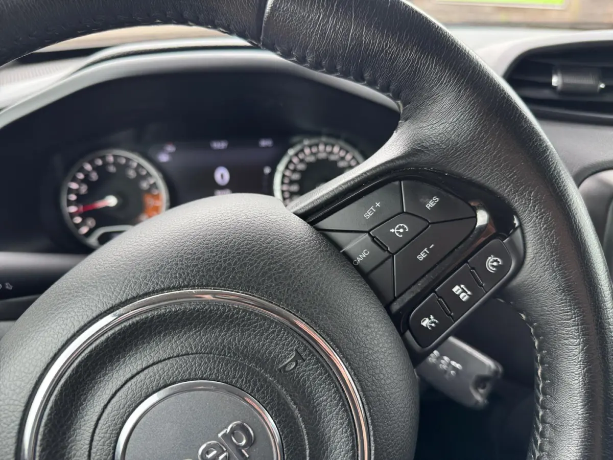 1.4 MultiAir Aut6 Night Eagle ✅ ACC ✅ CarPlay ✅ Navi