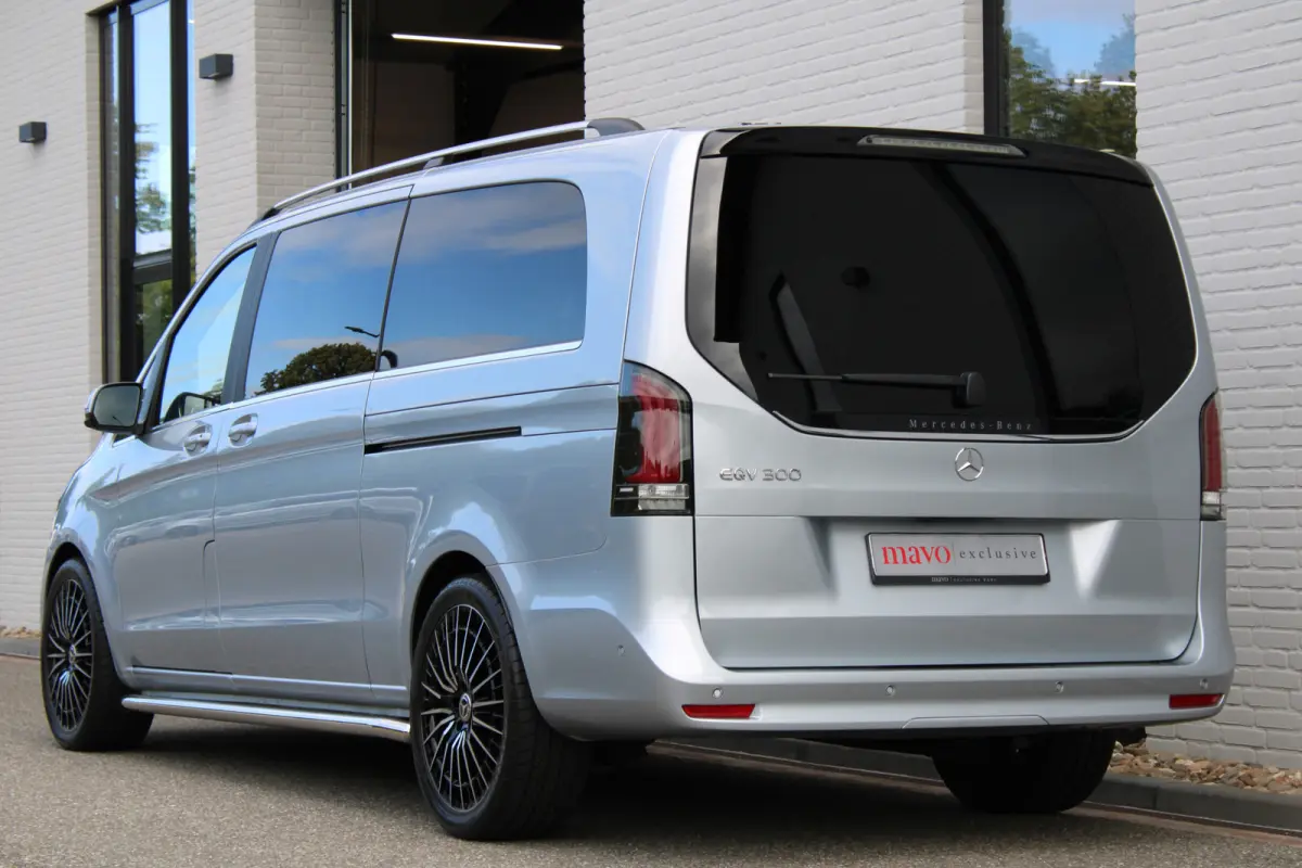 300 L3 / Extra Lang / 7-Persoons / 2x Elec Schuifdeur / Burmester / 360 Camera / Vol Opties / NIEUWSTAAT