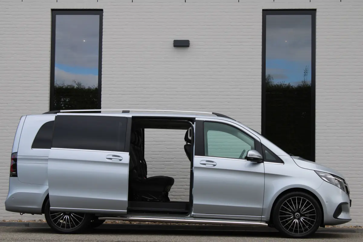 300 L3 / Extra Lang / 7-Persoons / 2x Elec Schuifdeur / Burmester / 360 Camera / Vol Opties / NIEUWSTAAT