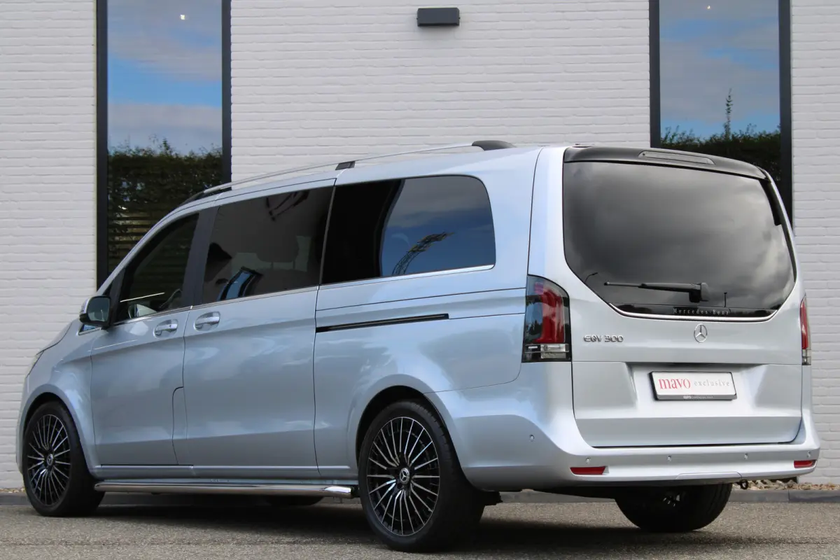 300 L3 / Extra Lang / 7-Persoons / 2x Elec Schuifdeur / Burmester / 360 Camera / Vol Opties / NIEUWSTAAT