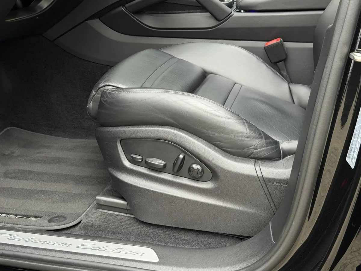 3.0 E-Hybrid Platinum Edition | Sport Uitlaat/Adapt.Cruise/Luchtvering/360° Camera/Head-Up/BTW