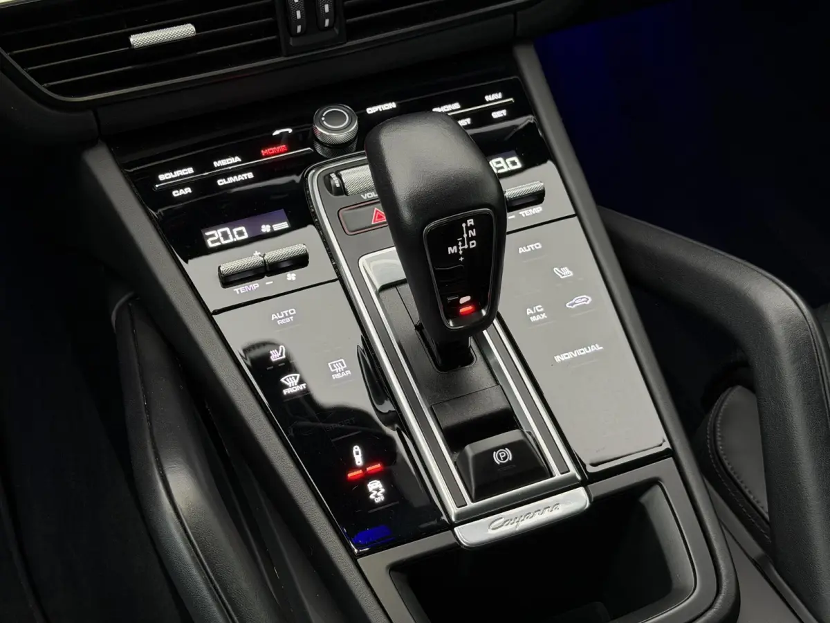 3.0 E-Hybrid Platinum Edition | Sport Uitlaat/Adapt.Cruise/Luchtvering/360° Camera/Head-Up/BTW