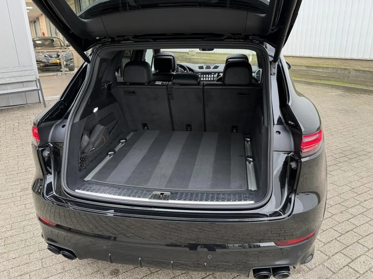 3.0 E-Hybrid Platinum Edition | Sport Uitlaat/Adapt.Cruise/Luchtvering/360° Camera/Head-Up/BTW