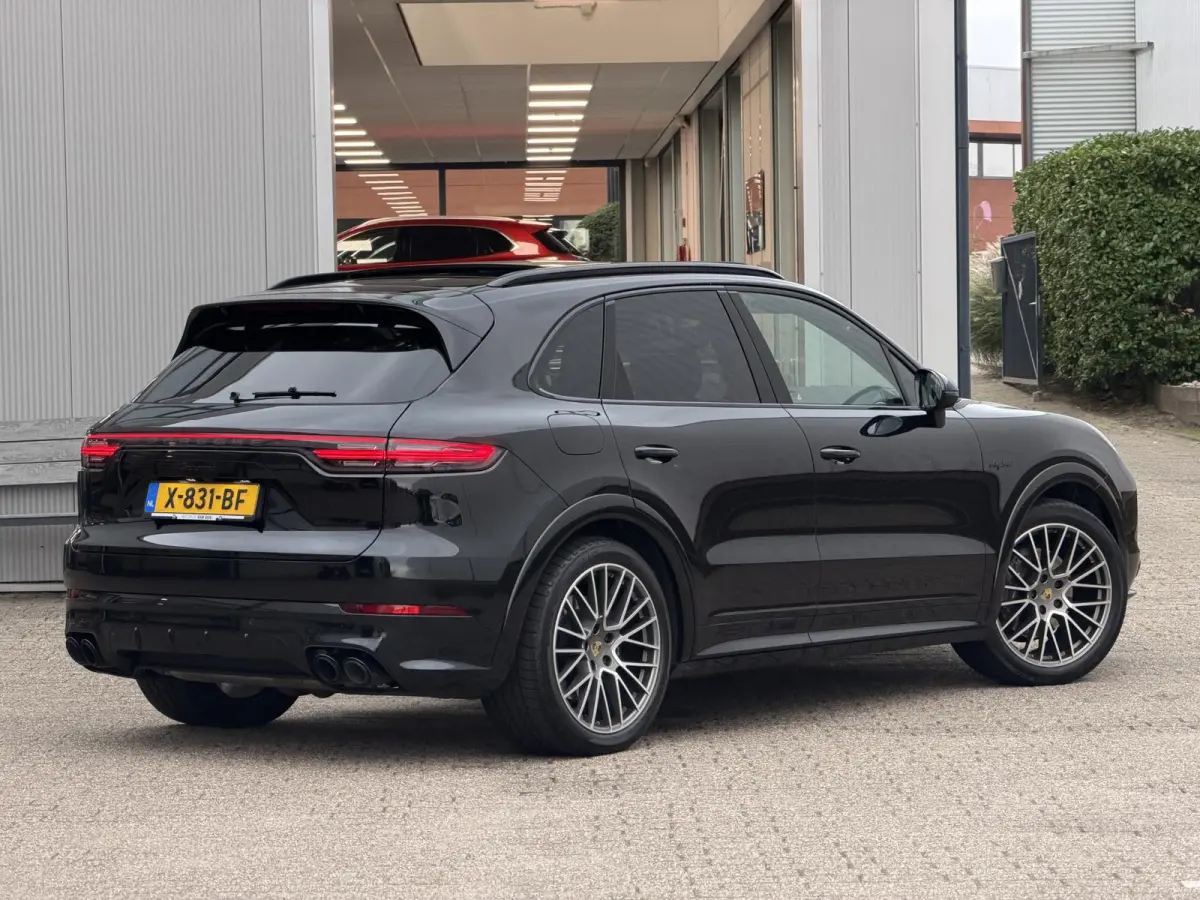 3.0 E-Hybrid Platinum Edition | Sport Uitlaat/Adapt.Cruise/Luchtvering/360° Camera/Head-Up/BTW