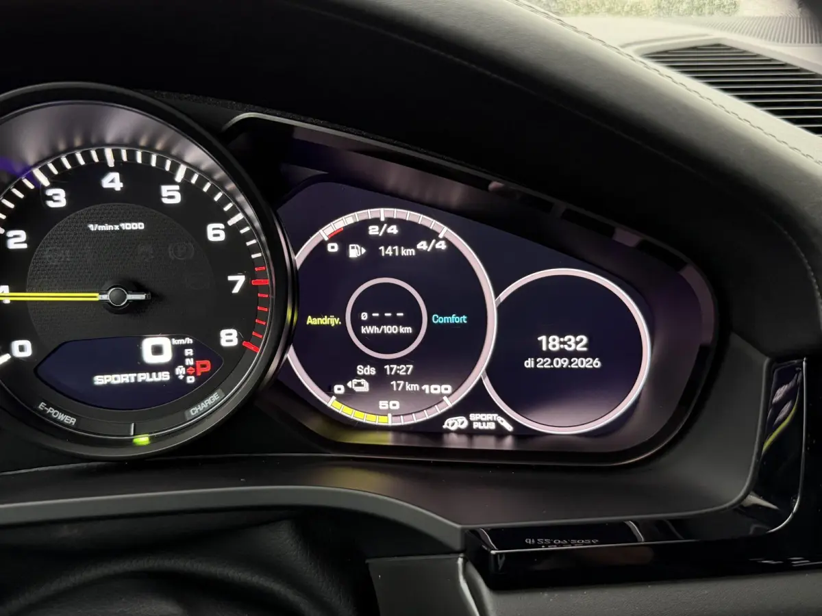 3.0 E-Hybrid Platinum Edition | Sport Uitlaat/Adapt.Cruise/Luchtvering/360° Camera/Head-Up/BTW