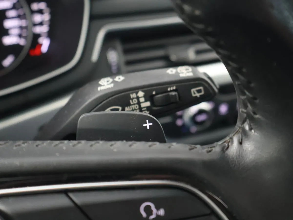40 TDI 190 PK AUT. + PANORAMA | AFN. TREKHAAK | LEDER SPORTINTERIEUR | APPLE CARPLAY | STOELVERW.