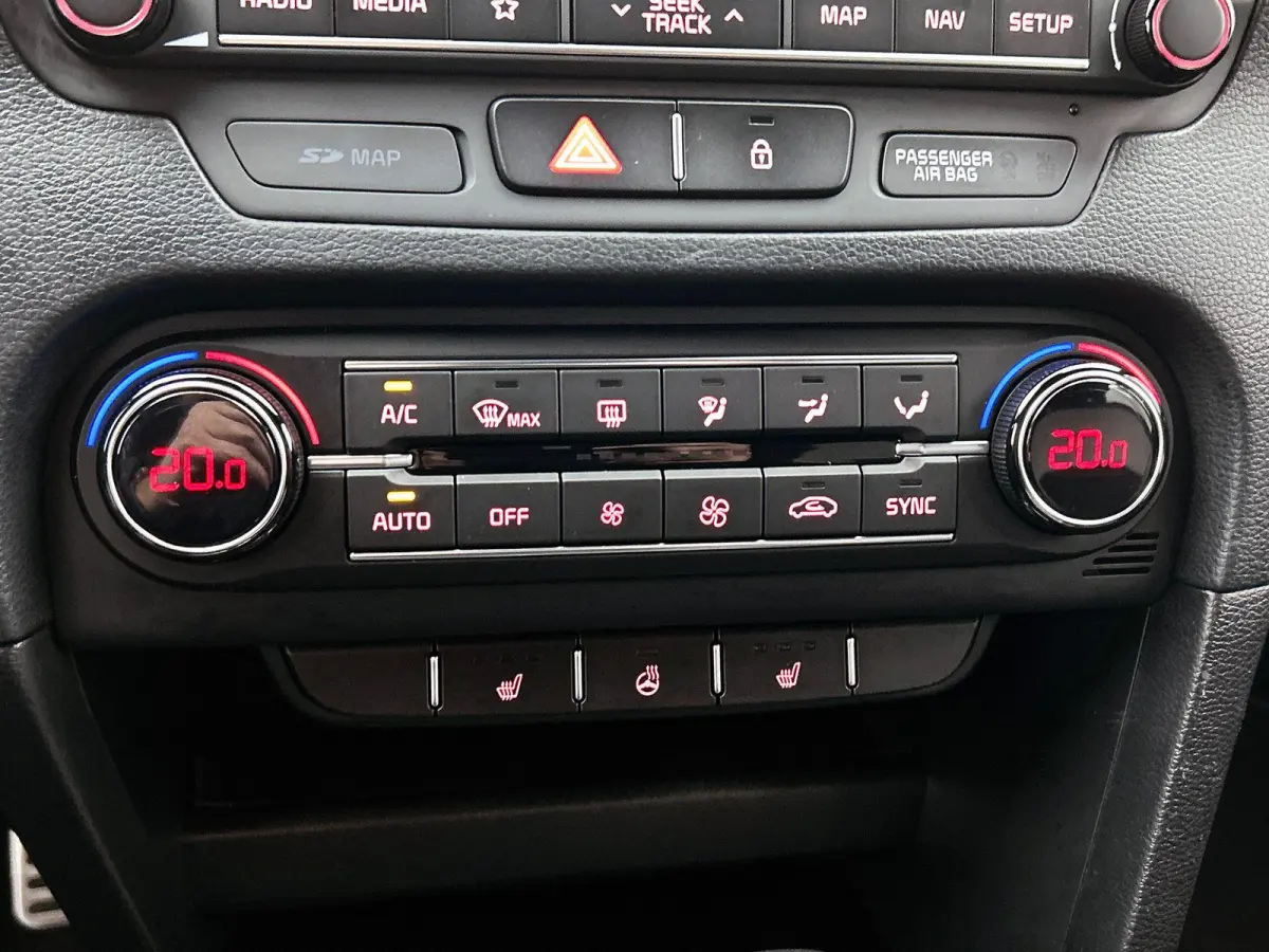 1.4 T-GDI GT-Line CAMERA | NAVI & CARPLAY | WINTERPACK