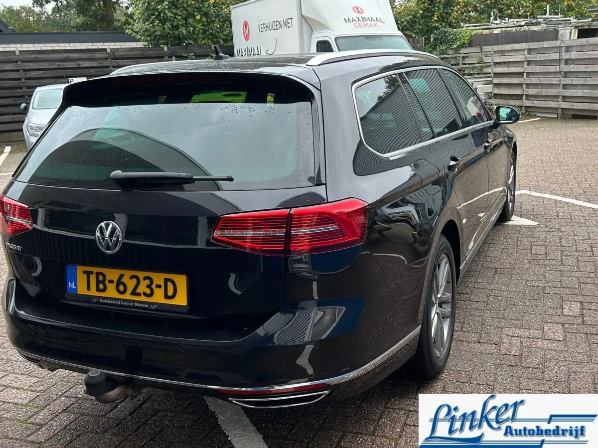 2.0 TDI Highline Business R-Line| Leder| Trekhaak|