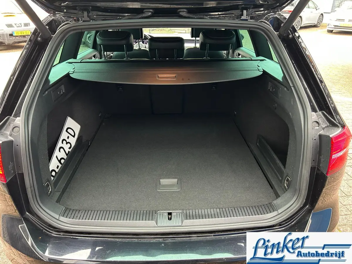 2.0 TDI Highline Business R-Line| Leder| Trekhaak|