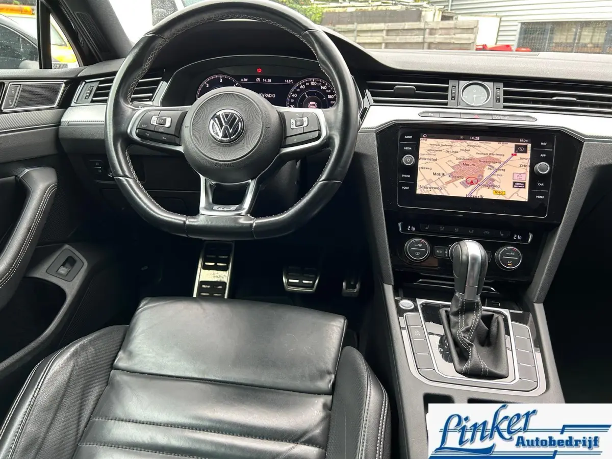 2.0 TDI Highline Business R-Line| Leder| Trekhaak|