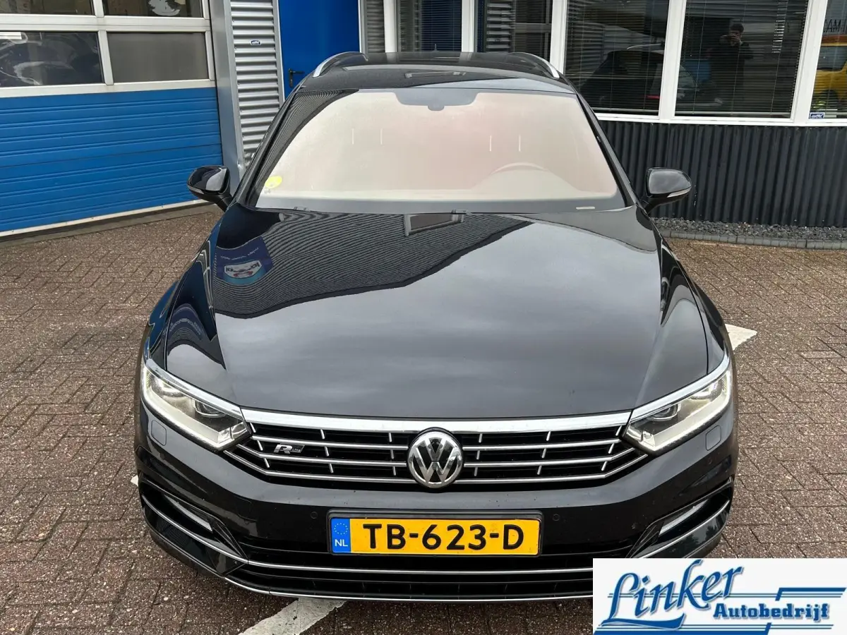 2.0 TDI Highline Business R-Line| Leder| Trekhaak|